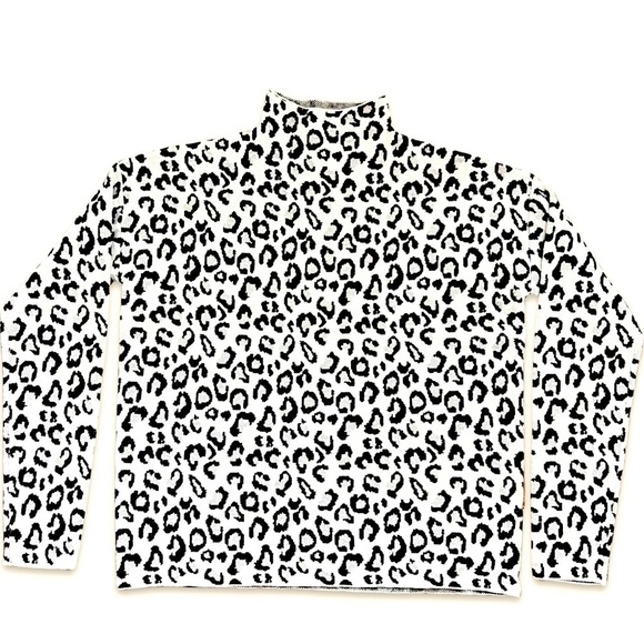 Cynthia Rowley NWT Metallic Mock Neck Sweater Animal Print Silver Size Small - Picture 7 of 7